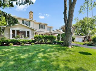 2296 Farnsworth Ln, Northbrook, IL 60062