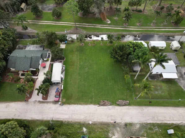 000 Barn Road, Lake Worth, FL 33449