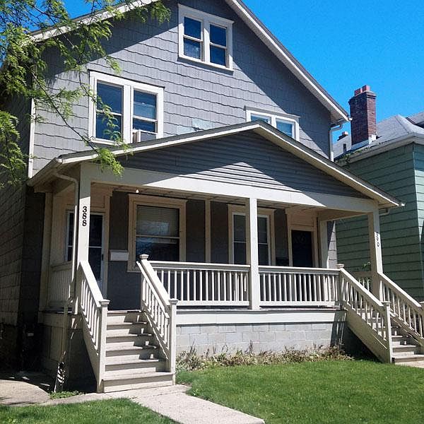 2nd image of 390 Hanford St