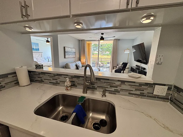 123 Yacht Club Way #207 — Photo 4