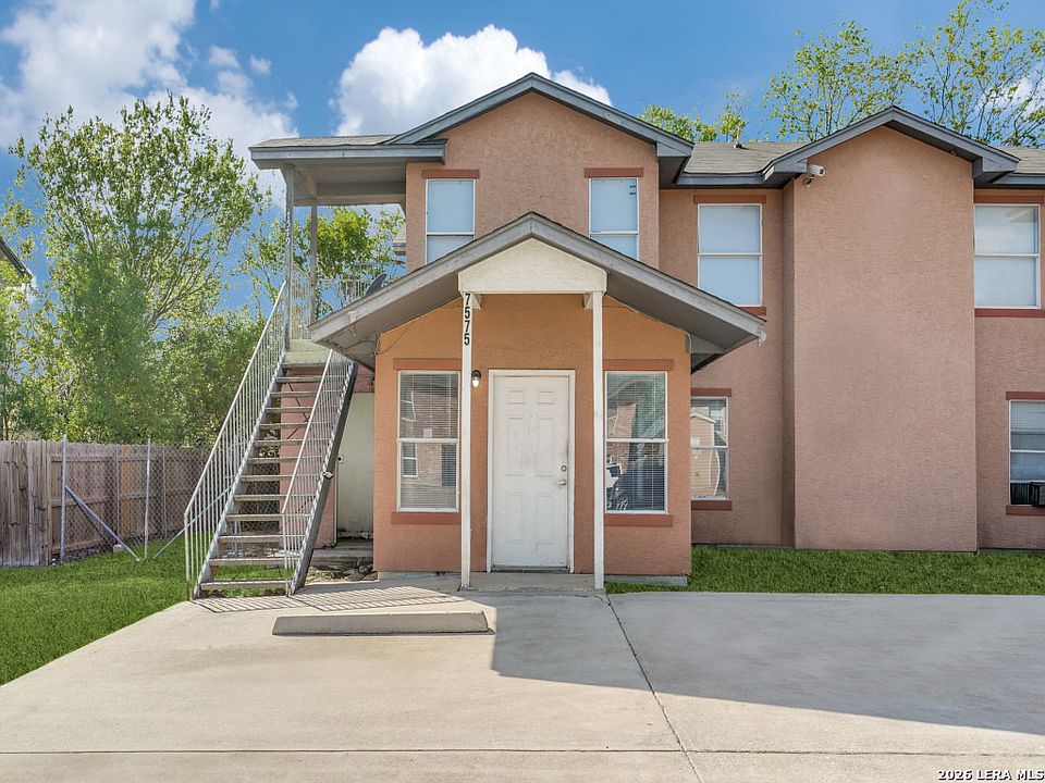 1st image of 7575 Windsor Oaks