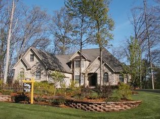 8109 Southshore Dr, Brighton, MI