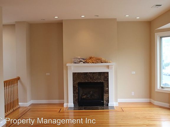 3rd image of 634 18th Ave
