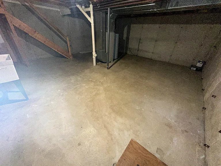 322 Summer St — Photo 14