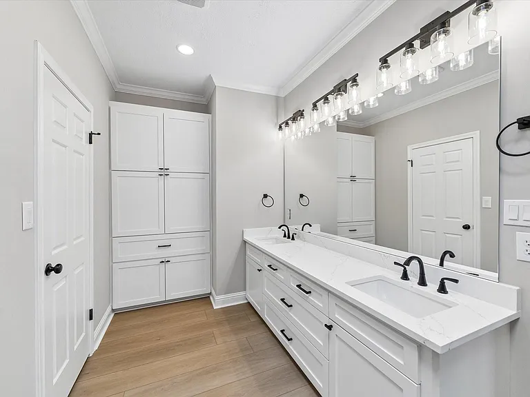 20435 Perryoak Dr — Photo 12