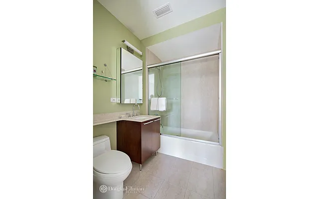 Rented by Douglas Elliman | media 7