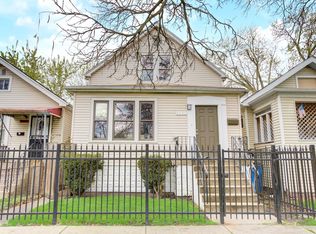 8020 S Manistee Ave, Chicago, IL 60617