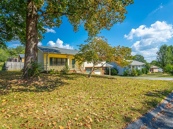 2nd image of 6509 Pine Manor Dr