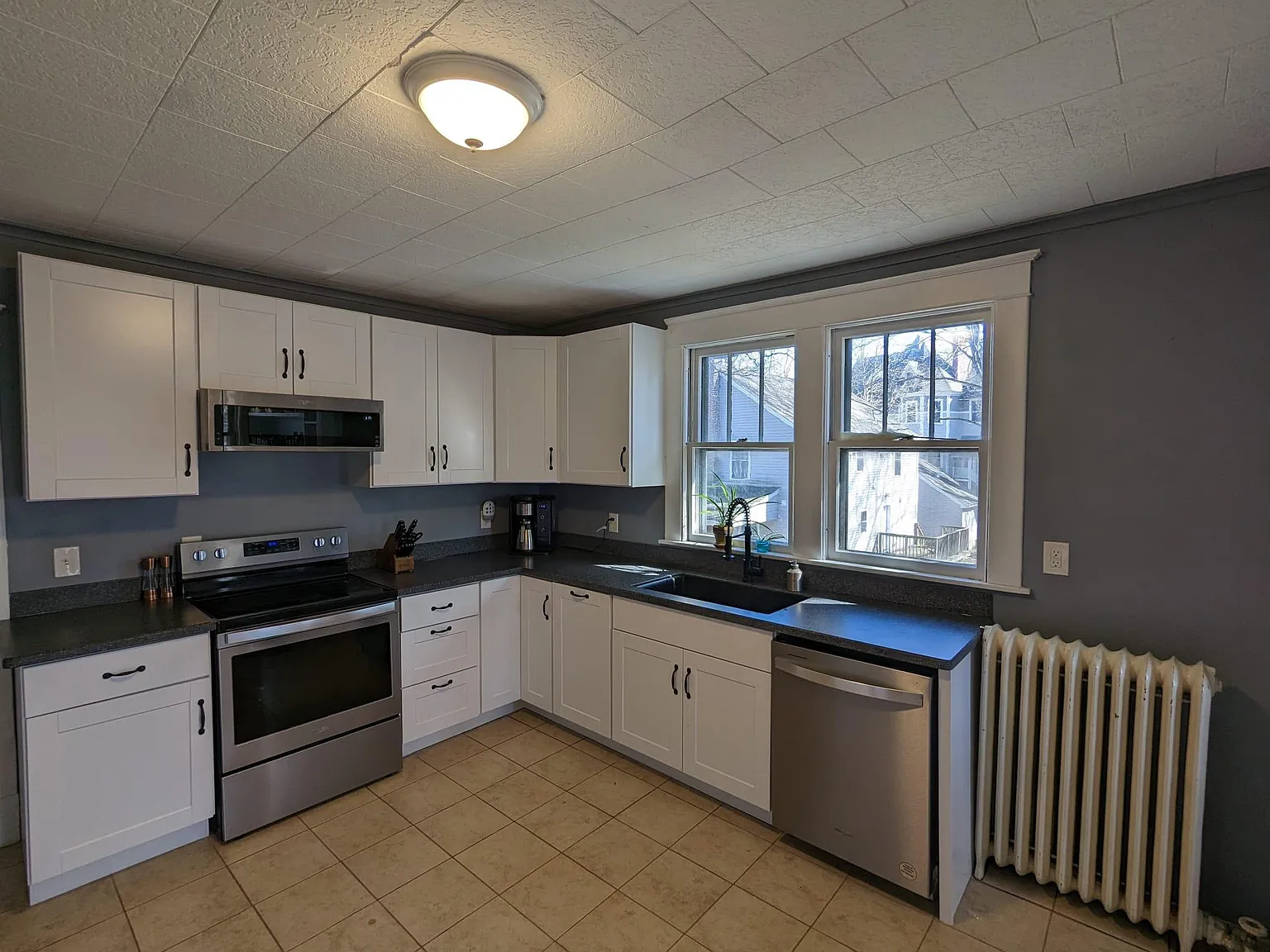 246 Washington St — Photo 2
