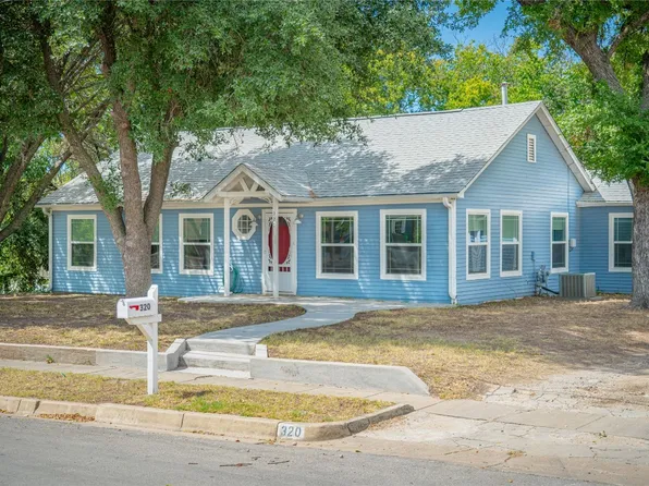 320 S Columbia St, Stephenville, TX 76401
