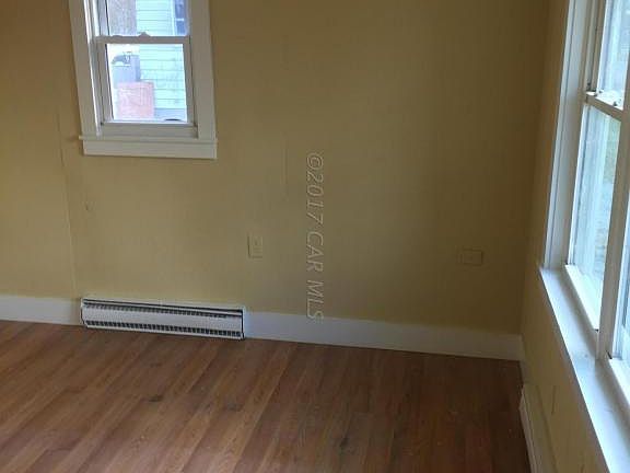 5th image of 307 Elizabeth St #B