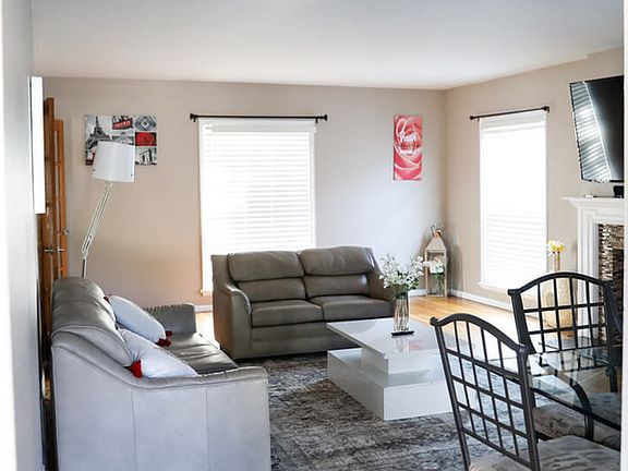 Living Room side 2
