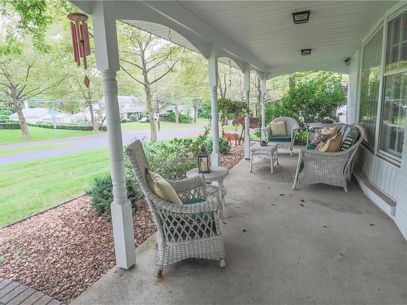 3rd image of 3519 Southwood Dr