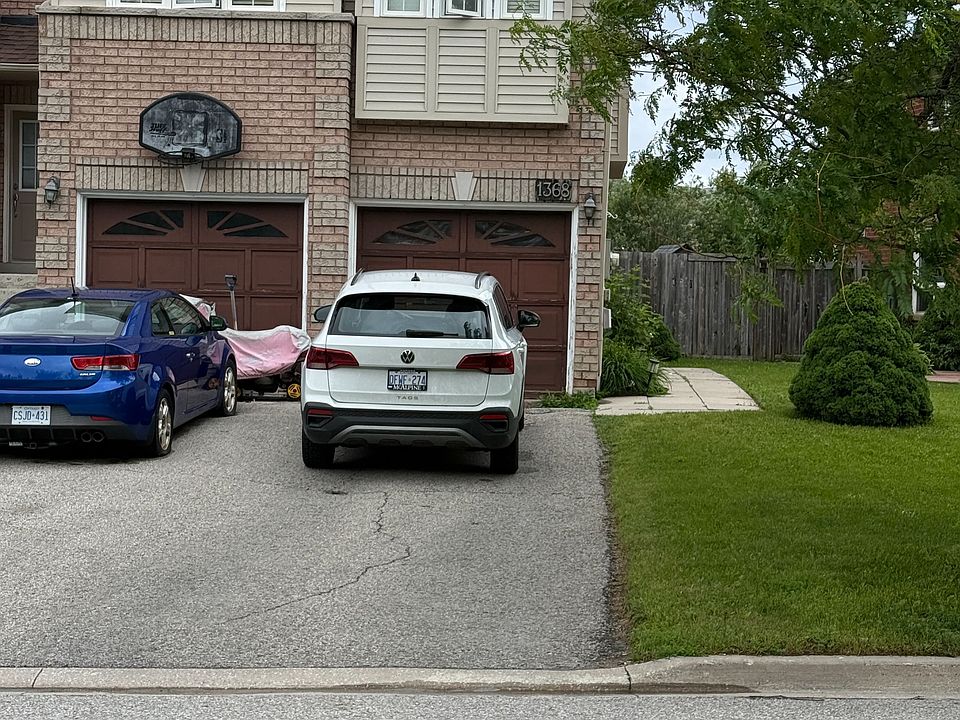 2nd image of 1368 Forest St