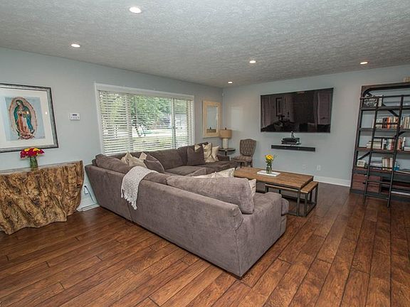 5th image of 19051 Turkey Meadow Ln