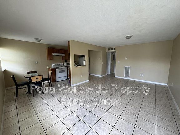 2nd image of 1100 Doss Ave #1112
