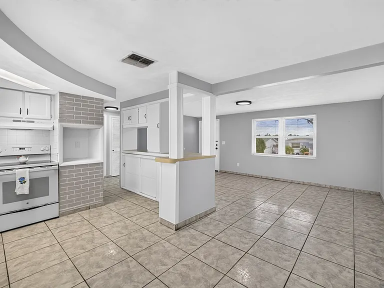 3409 Briar Cliff Dr — Photo 8