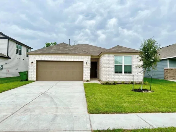 812 Westpointe Dr, Dayton, TX 77535