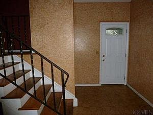 3rd image of 1 Greenridge Dr