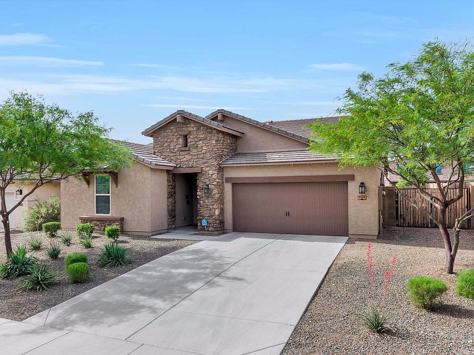 1st image of 3745 W Aracely Dr