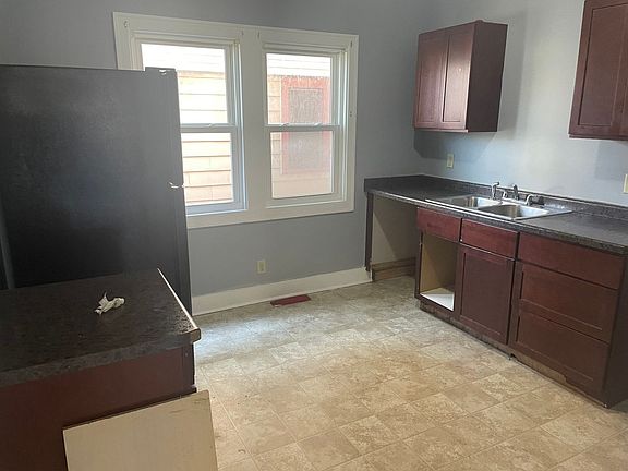 3rd image of 2642 N 50th St #2642