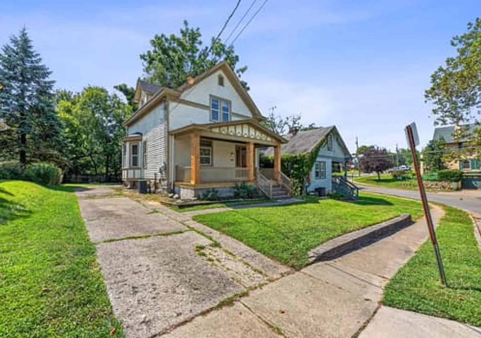 Cheviot- Adorable 3 Bed 2 Bath — Photo 3
