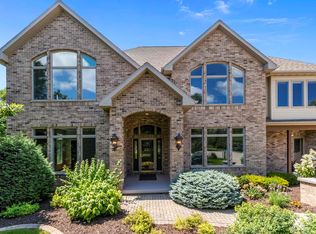 3135 Teardrop Ct, Appleton, WI 54914