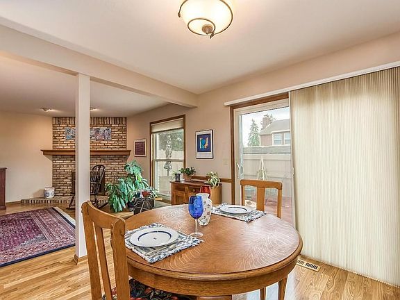 5th image of 4607 Sandringham Dr