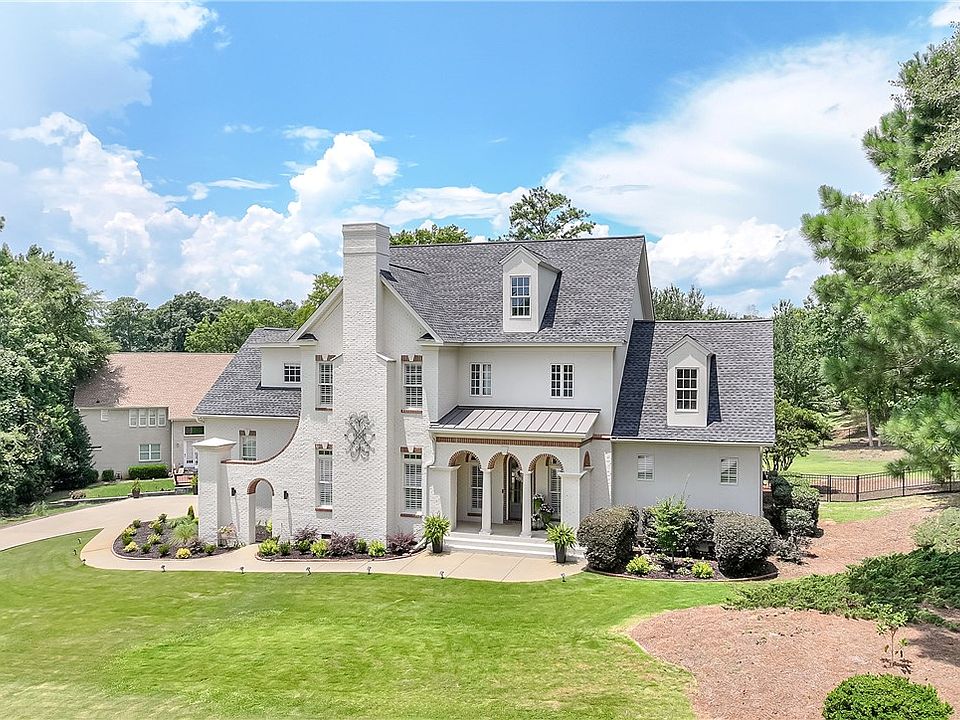 1st image of 3308 Stonybrook Ln