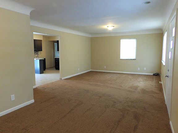 5th image of 2702 Lance St