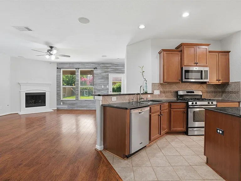 11126 Celano Dr — Photo 10