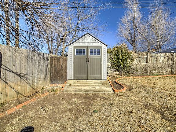 5th image of 237 W Rose Dr