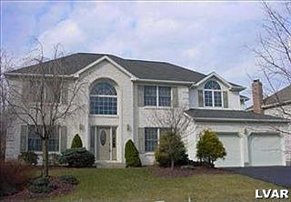 1st image of 10 Glenfield Ct