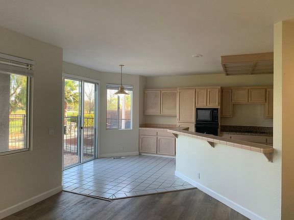 5th image of 2843 Cherry Hills Dr