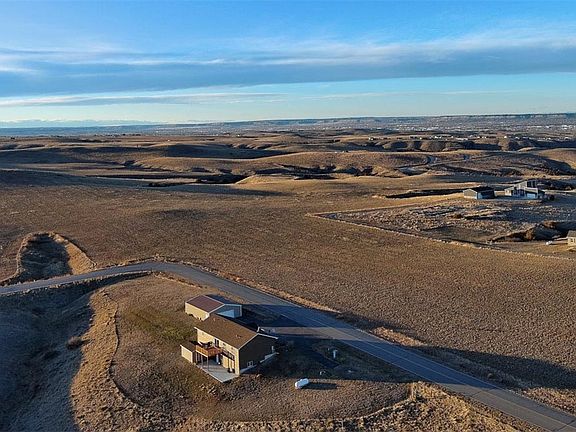 3rd image of 4665 Vandaveer Rd