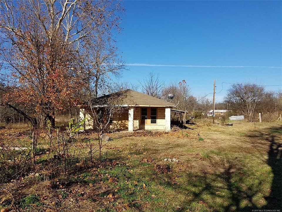 2nd image of 15980 W 813th Rd