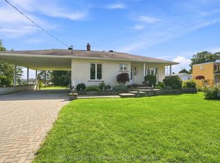 2012 Lajoie St, Alfred And Plantagenet, ON K0B 1J0