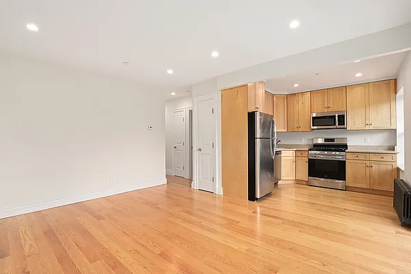 Rented by Compass | media 2