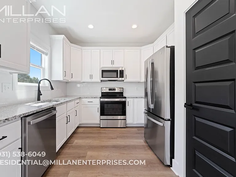 3509 Clover Hills Dr — Photo 6
