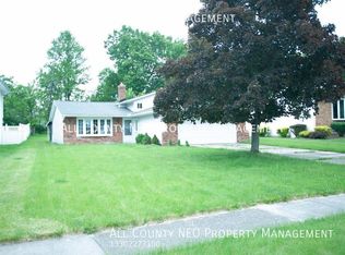 6032 S Perkins Rd, Bedford Heights, OH 44146