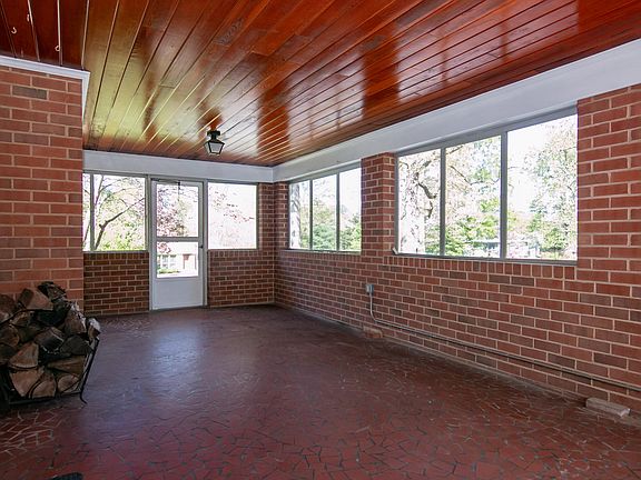 2nd image of 8216 College Dr
