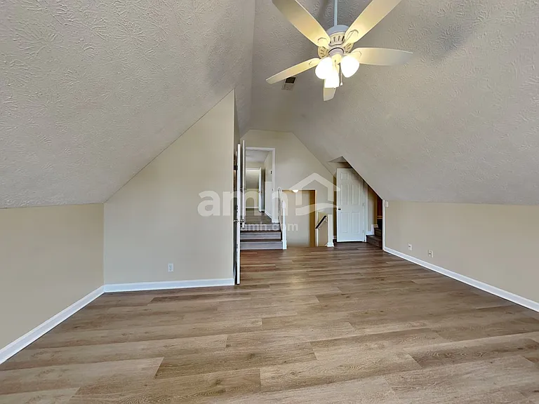 1612 E Blairmont Dr — Photo 24