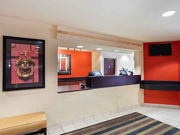 Lobby and Guest Check-in
