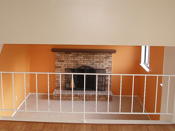 4th image of 4407 Briarwood Ave