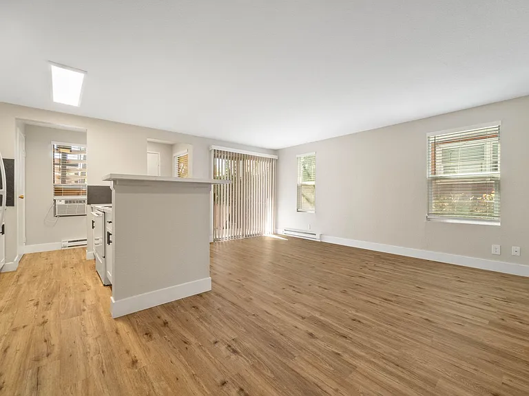 720 Lander Street — Photo 32