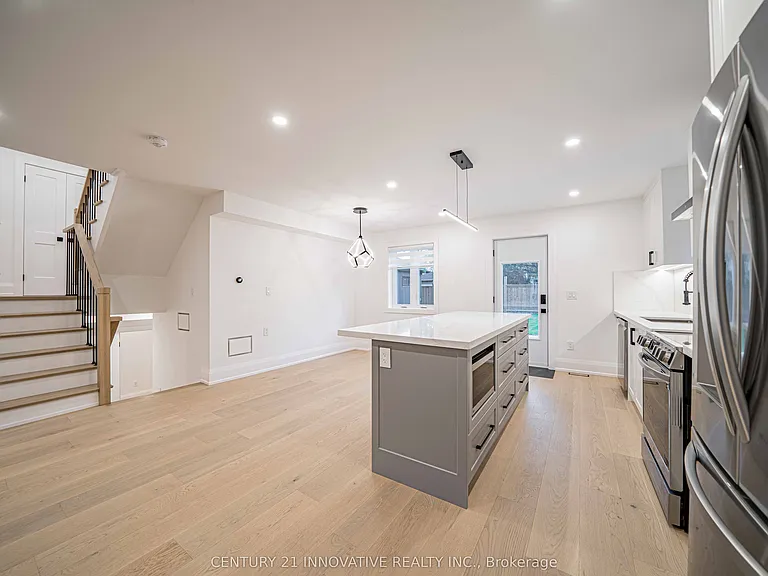 58 Carsbrooke Rd — Photo 7