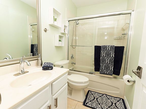 5th image of 3325 Antica St