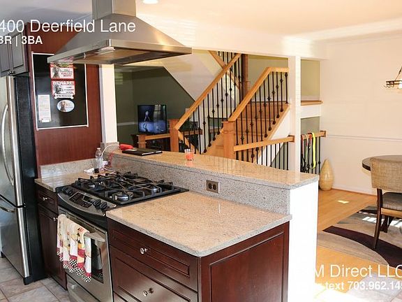 3rd image of 1400 Deerfield Ln