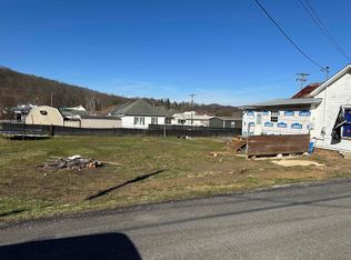 341 Mid Ave, Weston, WV