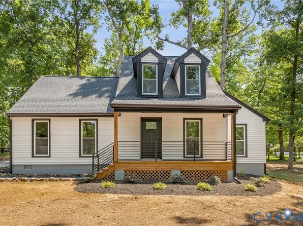 1 Long Leaf Ln, Palmyra, VA 22963